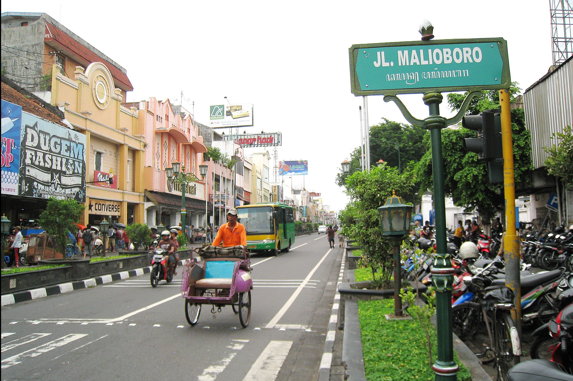 6 Days Surabaya & Yogyakarta